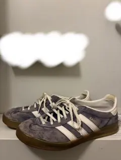 adidas スニーカー 25