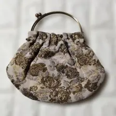 Item thumbnail for item d64e87d8-2eba-4c95-aae3-6bafcd486144