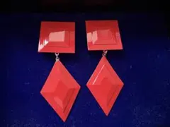 赤色　ダイヤモンド型　四角　イヤリング