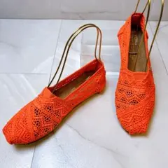美品❣️トムス レーススリッポン オレンジ 6.5 23.5cm フラットシューズのサムネイル
