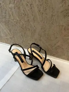 TALANTON by DIANAサンダル