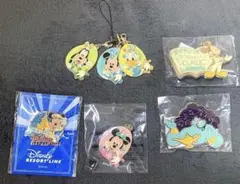 ディズニーキーホルダー　ピンズセット