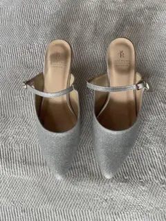 シルバーグリッターアンクルストラップミュール