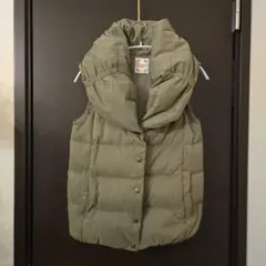 BEAMS HEART ダウンベスト　カーキのサムネイル