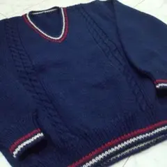 値下げ、未使用ネイビー Vネック ケーブル編み セーター