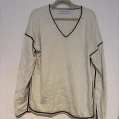 SUGAR ROSE クリーム色 Vネックニットのサムネイル