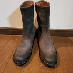 ダークグレー スエード 中ヒールブーツ