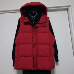 GU.　XL 中綿　レッドベスト
