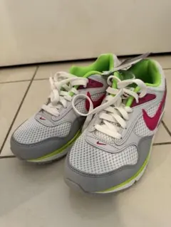 NIKE スニーカー