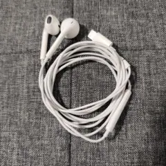 美品 Apple 純正 Lightning イヤフォン 有線イヤホン