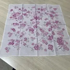 宇野千代　ハンカチ（ピンク系）