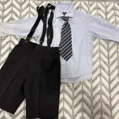 フォーマルキッズ服 水色シャツ 黒ショートパンツ　ネクタイ　入園　卒園　100