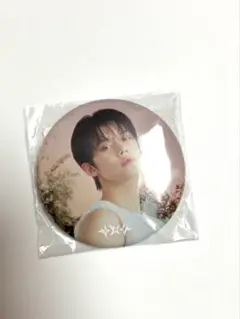 TXT カプセルトイ　ヨンジュン　缶バッチ