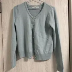 ライトブルー ボタン付きニットカーディガン