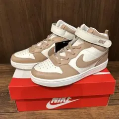 【新品】NIKE コートバーロウ スニーカー ホワイト×ベージュ/ 21.5㎝