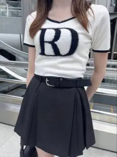 rienda ビッグRロゴニットトップス ホワイト