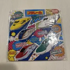 プラレール ジグソーパズル 5種の電車　パズル　ドクターイエロー　コマチ