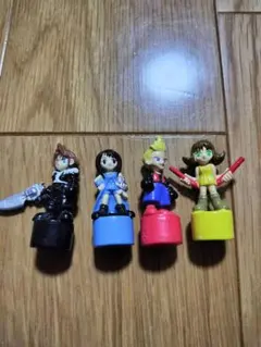 ファイナルファンタジー8　スコール/リノア/ゼル/セルフィ　ミニフィギュア　4体