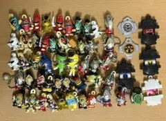 仮面ライダー ウルトラマン スーパー戦隊　キーホルダー　フィギュア 50個セット