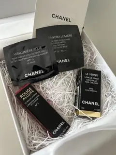 【本日12/14最終】CHANEL(シャネル) リップ＆ネイル　ギフトボックス
