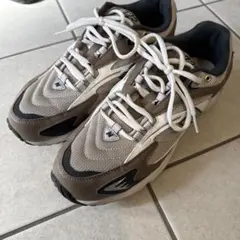 New Balance ML725 スニーカー ブラウン/グレー 28センチ