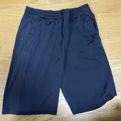 UNIQLO 黒 ショートパンツ S