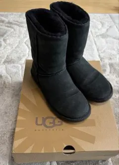 定番　UGG アグ ムートンブーツ クラシックショート 23cm