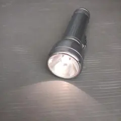 昭和レトロ　懐中電灯　三菱　当時物　金属製　匿名配送　④
