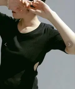 【美品】ETRE TOKYO カットソー Tシャツ サイドホールリブteeのサムネイル