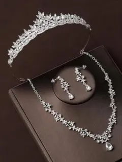 ブライダルアクセサリー3点セット ティアラ ブライダル 結婚式 前撮り