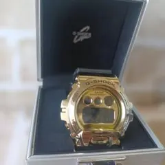 CASIO G-SHOCKジーショック腕時計 ゴールド&ブラック 人気爆発中のサムネイル