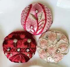 144ハンドメイドインド刺繍★ブローチorヘアゴムセット（説明欄必読‼︎）
