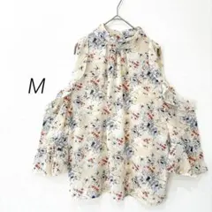ブラウス M 花柄 フリル 肩あき とろみ 上品 フェミニン 人気