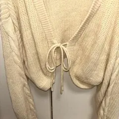 ニット上着のサムネイル