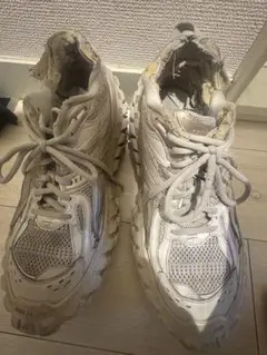BALENCIAGA Defender ホワイト42のサムネイル