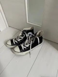 オールブラック スニーカー