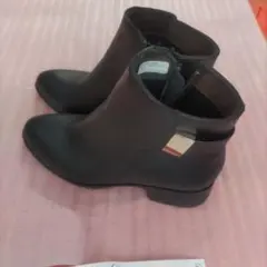 黒いレインブーツ ジッパー付き