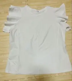 ユニクロ　フリルノースリーブ　XL