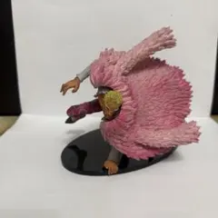 ワンピース ドンキホーテ ドフラミンゴ フィギュア値下げしました！早い者勝ち！のサムネイル