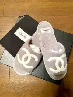 ノベルティ ロゴマーク 収納ポーチ付き携帯スリッパセット(グレー×白)