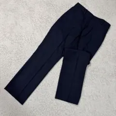 ユニクロ オフィス きれいめ ミニマル 大人 上品 美脚見え センタースラックス