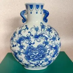 青い花柄 陶器製 花瓶 - メルカリ