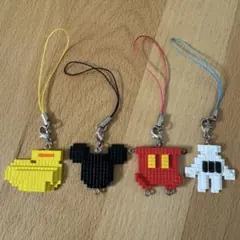 ミッキーマウス キーホルダー 4点　平成レトロ　ディズニー　Disney