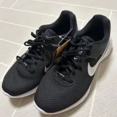 NIKE スニーカー レボリューション 黒 ナイキブラック DC3729
