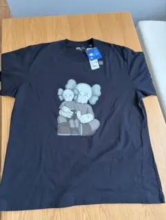 UT Kaws Tシャツ XXL ブラック