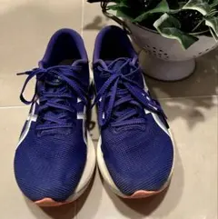 ランニングシューズ