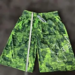 Under Armour ネオンハーフパンツ　160
