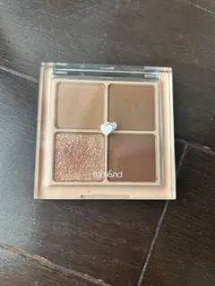 ロムアンド アイシャドウ　♯03 ドライラグラス