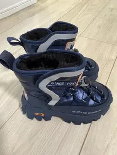 Item thumbnail for item 39389769-8312-4141-ae70-e1ccb0026f65