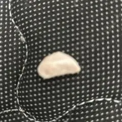 【珍しい彩り】糸魚川翡翠　原石　4g